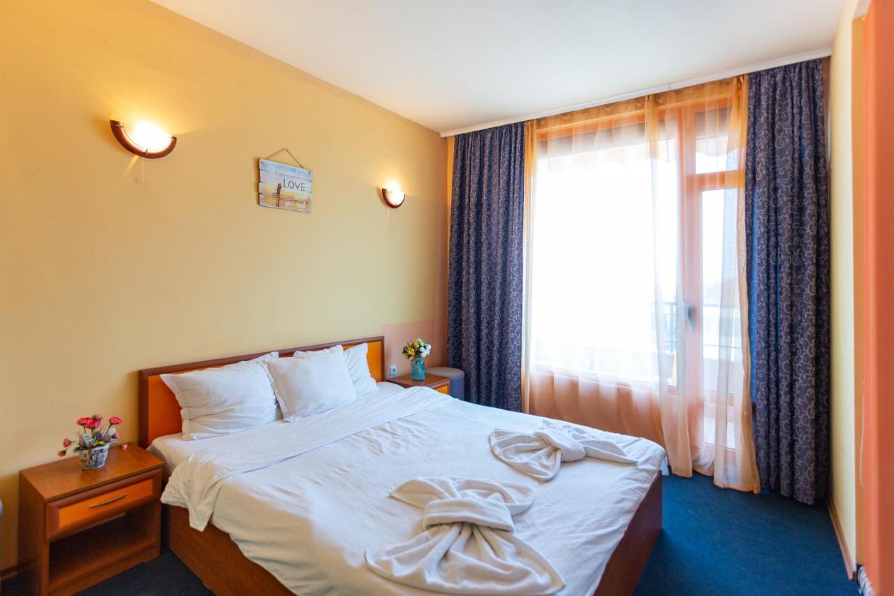 Family Hotel Jemelly Obzor Kültér fotó