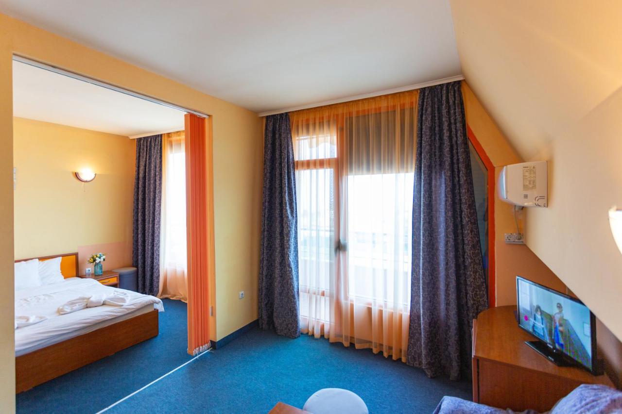 Family Hotel Jemelly Obzor Kültér fotó