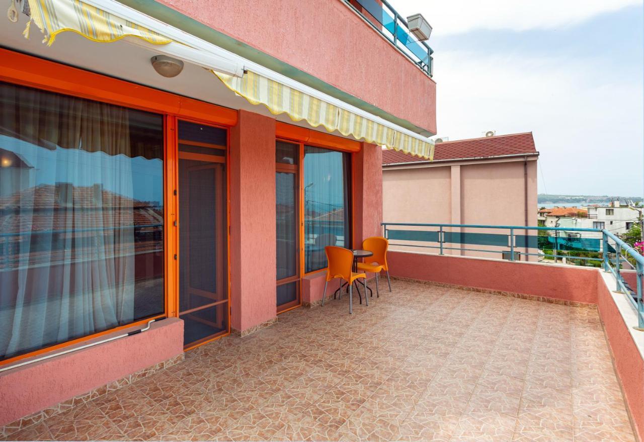 Family Hotel Jemelly Obzor Kültér fotó